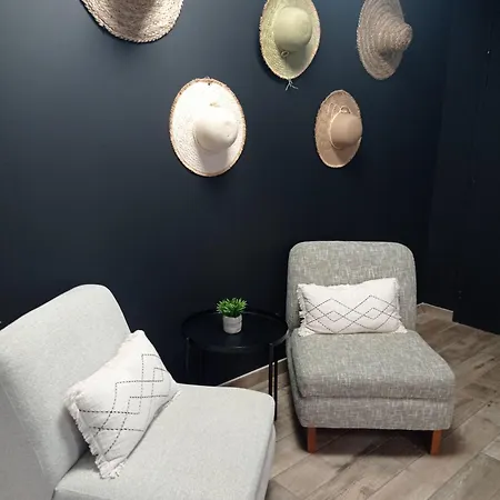 Raphaelle #3 Centre Avec Parking Апартаменты *